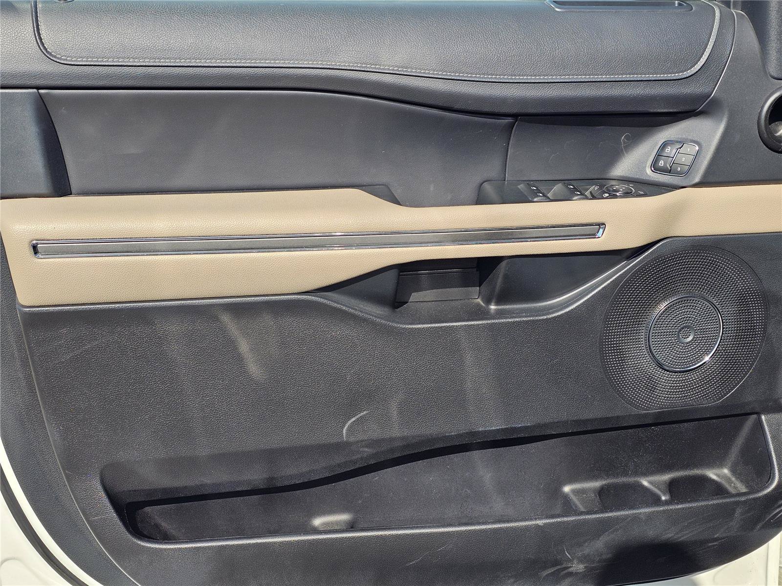 2022 Ford Expedition XLT - Photo 14