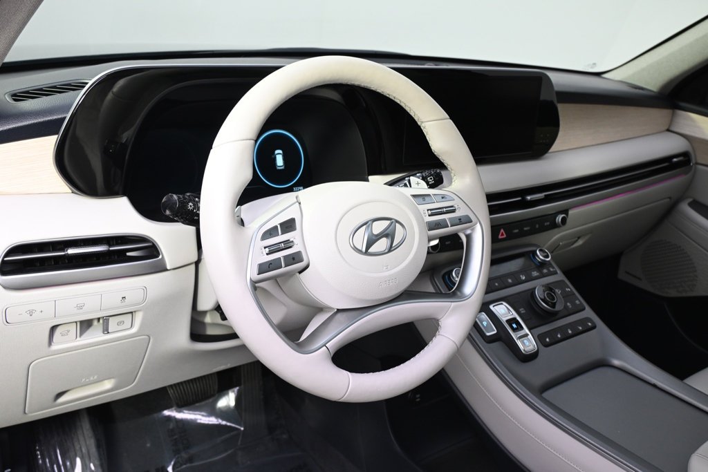 Certified Used 2024 Graphite Hyundai Limited image 9