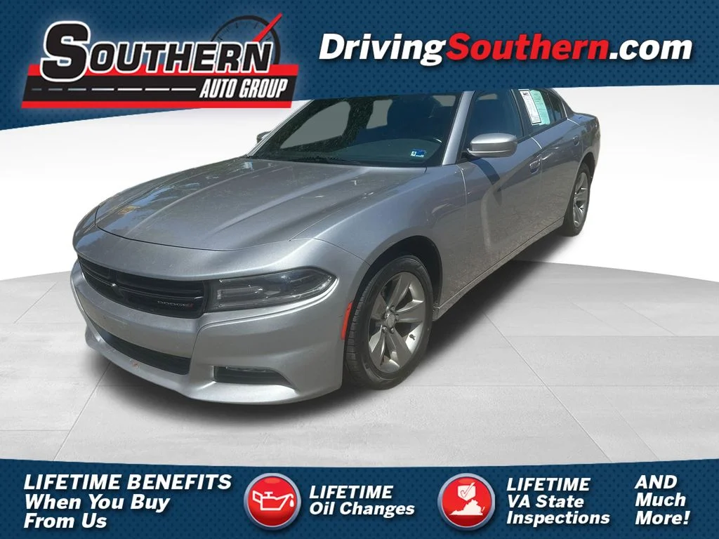 Used 2018 Silver Dodge V6 image 1