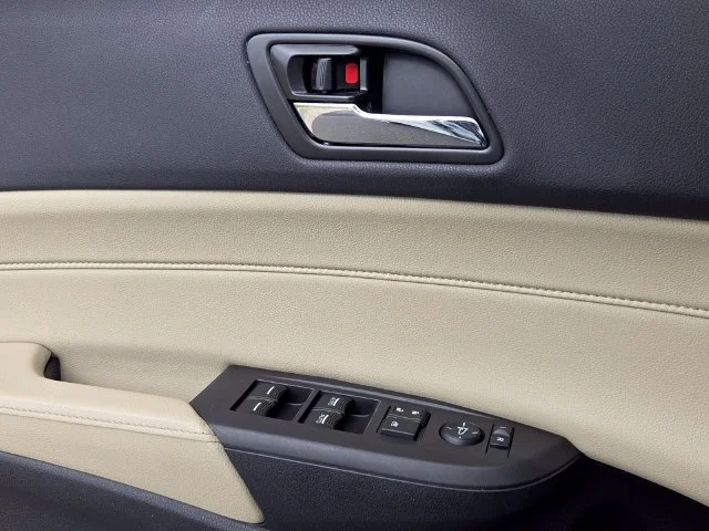 Used 2018  Acura 2.4L image 32