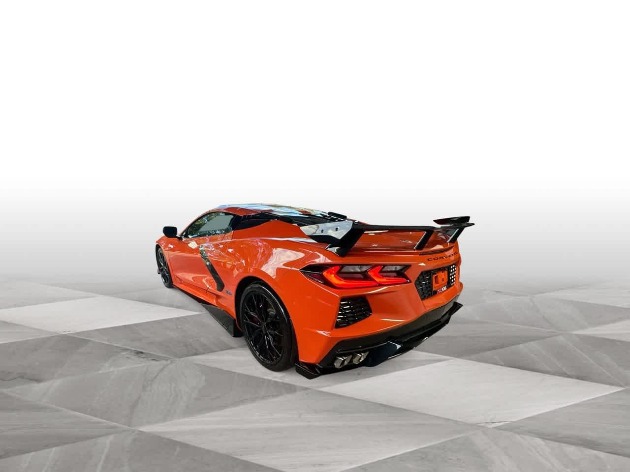 Used 2025 Sebring Orange Tintcoat Chevrolet 2LT image 6