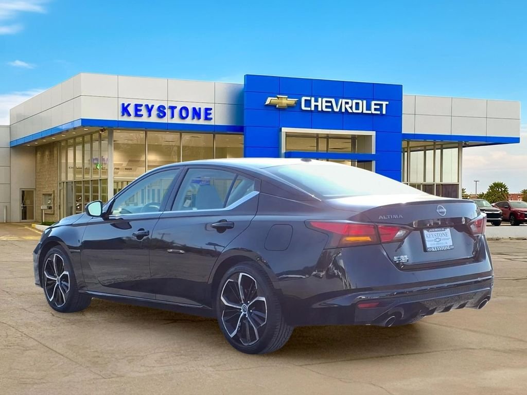 Used 2024 Black Nissan 2.5 SR image 5