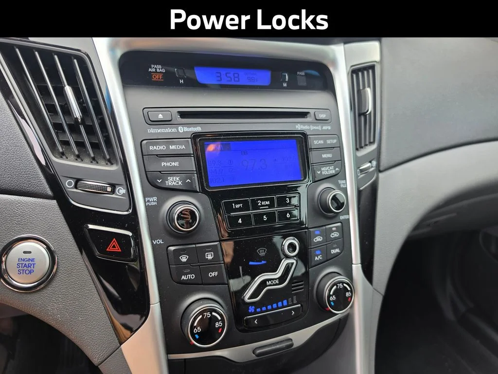 Used 2013 Gray Hyundai Limited image 12