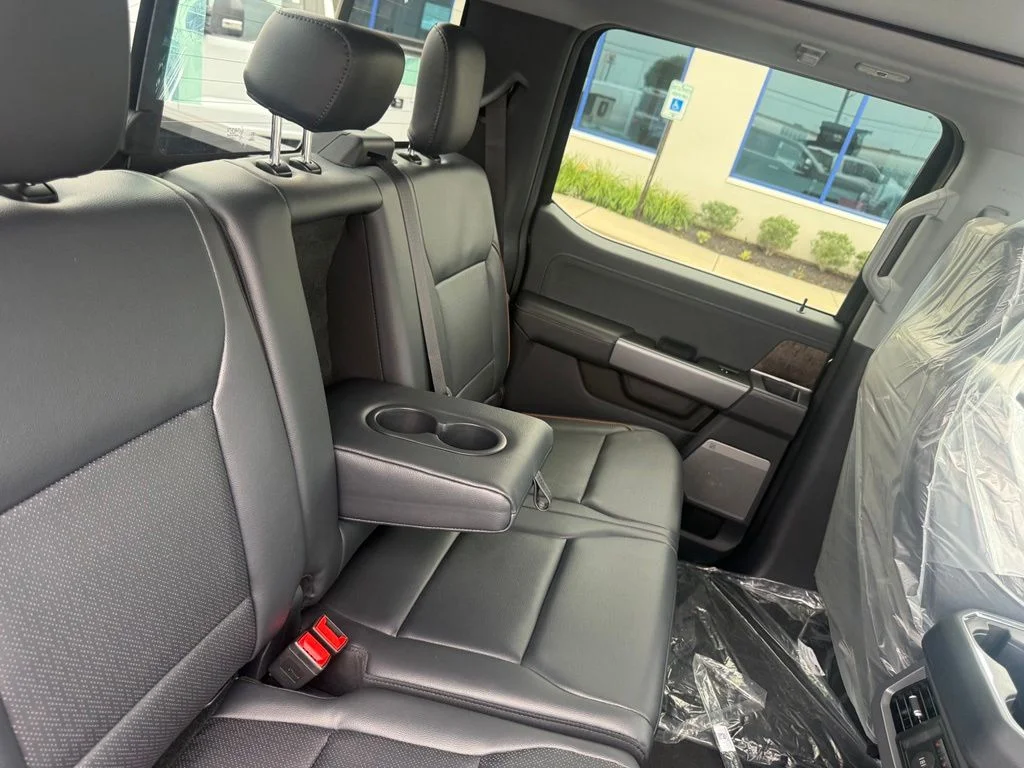 New 2026 Agate Black Metallic Ford F-450® Lariat® image 72