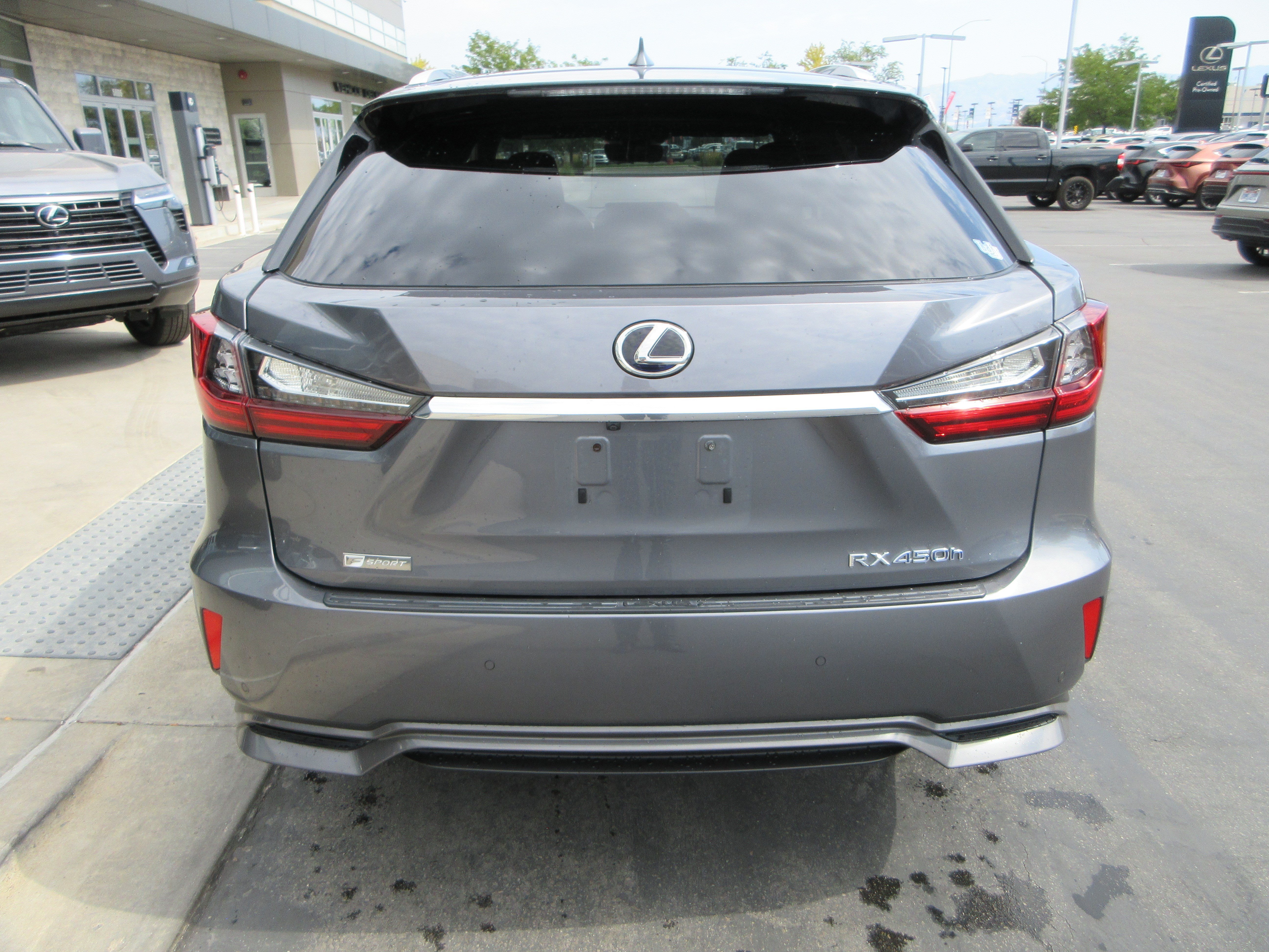 Used 2019 Nebula Gray Pearl Lexus 450h F Sport image 8