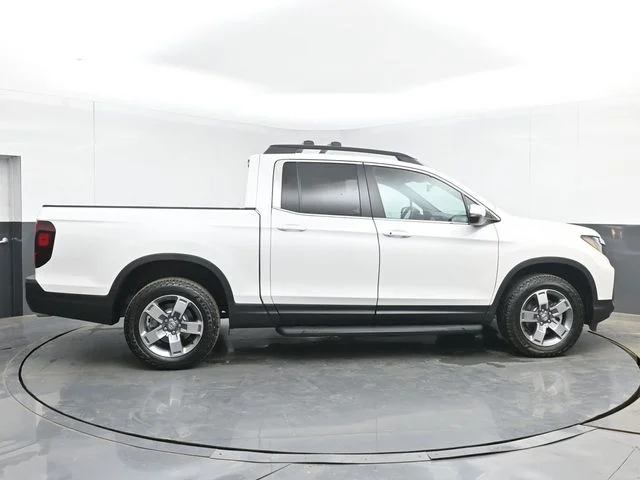 New 2026 Platinum White Pearl Honda RTL image 14