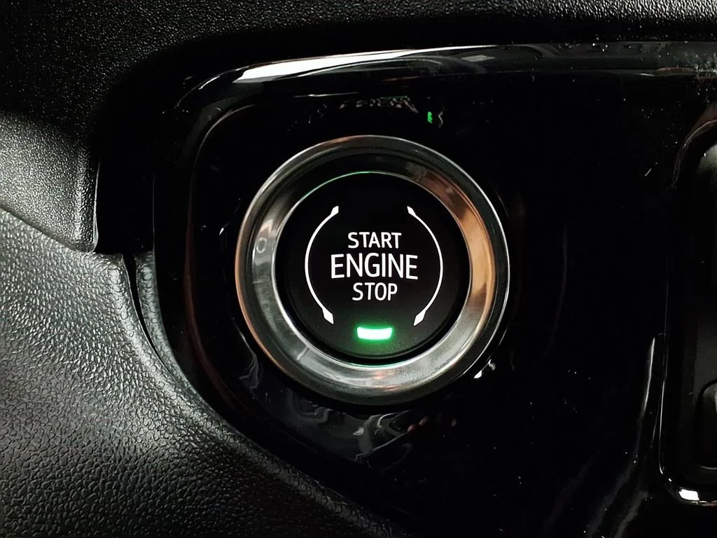 New 2026 Summit White GMC SLT image 17