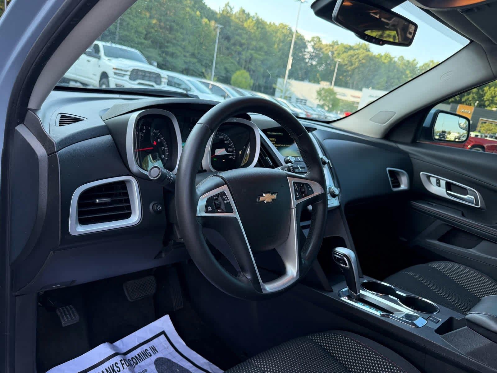 Used 2014 Silver Topaz Metallic Chevrolet LT image 17