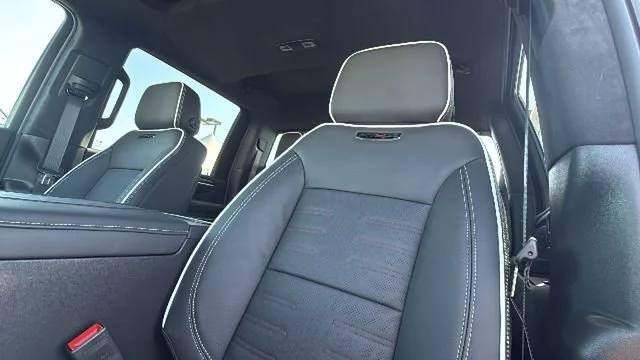New 2026 Sterling Metallic GMC AT4X image 11