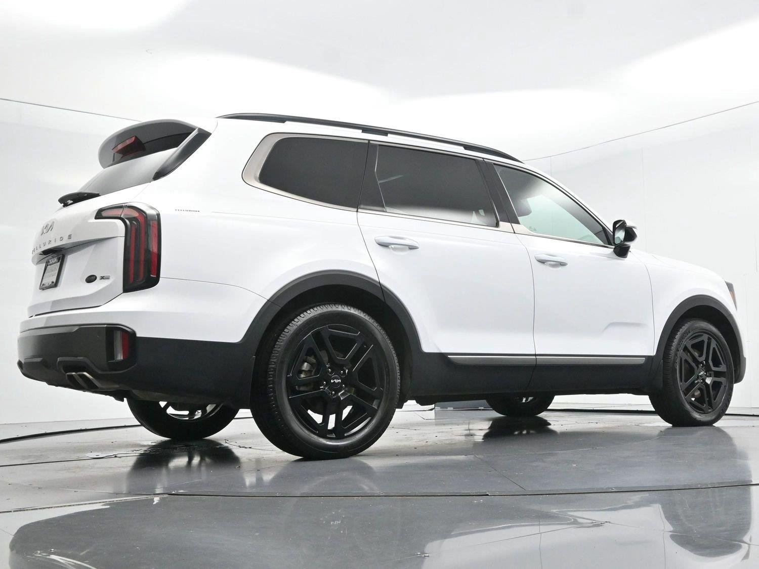 Used 2023 Glacial White Pearl Kia SX X-Line image 60