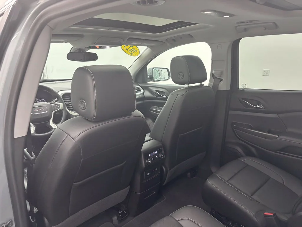 Used 2023 Silver GMC SLT image 36