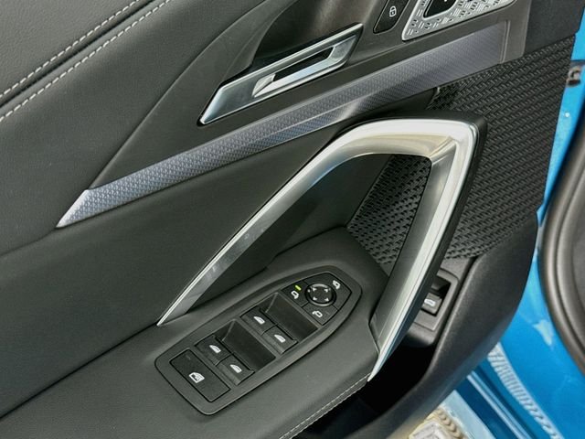 Used 2025 Blue BMW M35i image 18