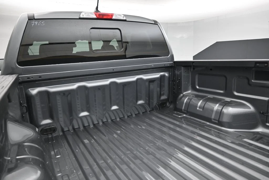 New 2026 Carbonized Gray Metallic Ford XLT image 20