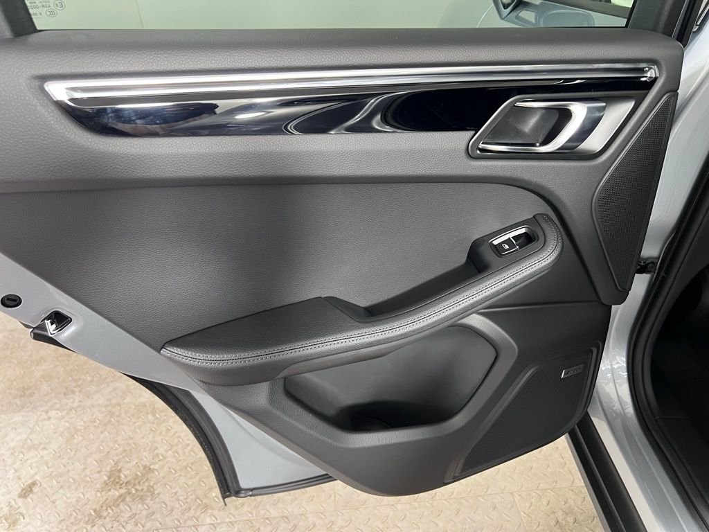 New 2026 Silver Porsche  image 22