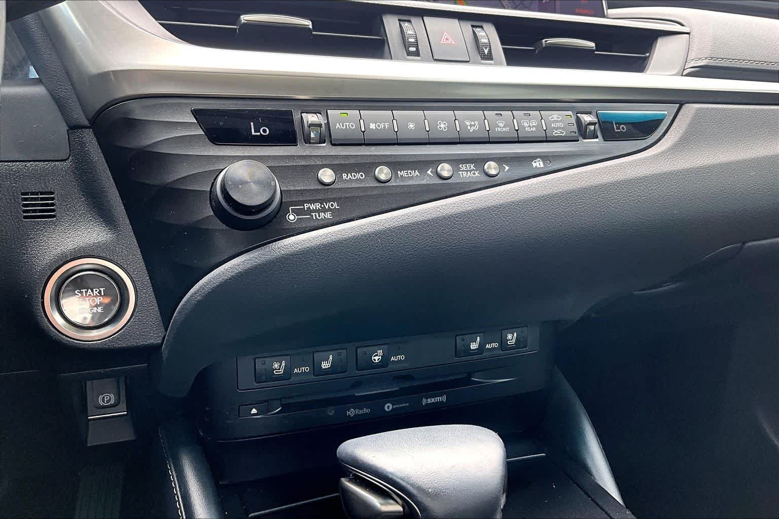 Used 2020 Eminent White Pearl Lexus  image 35