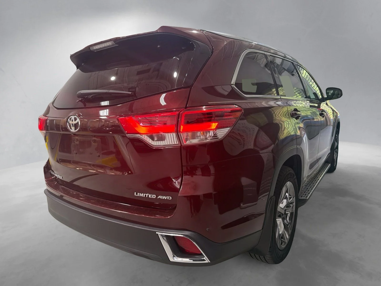 Used 2018 Red Toyota Limited Platinum image 6