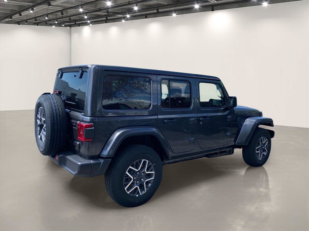 New 2026 Granite Crystal Metallic Clear-Coat Exterior Paint Jeep Sahara image 4