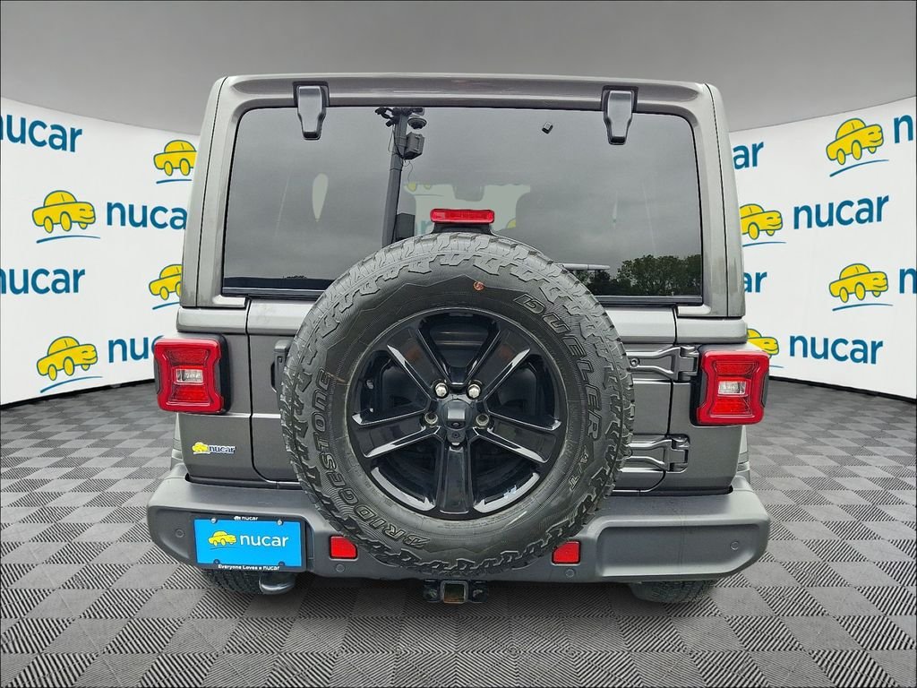 Used 2022 Gray Jeep Unlimited Sahara Altitude image 6