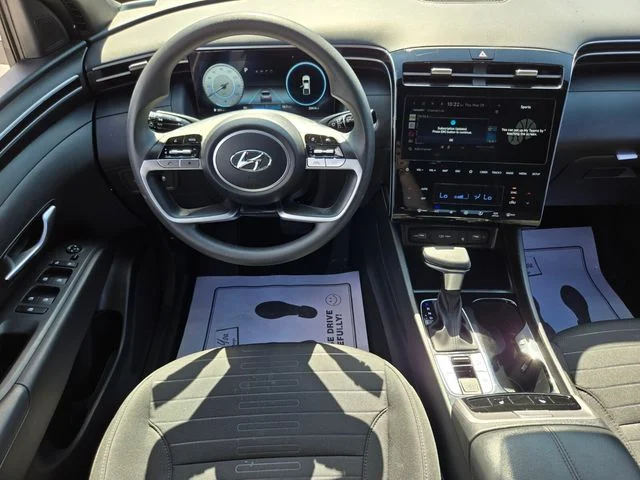 Used 2024 White Hyundai SEL image 14