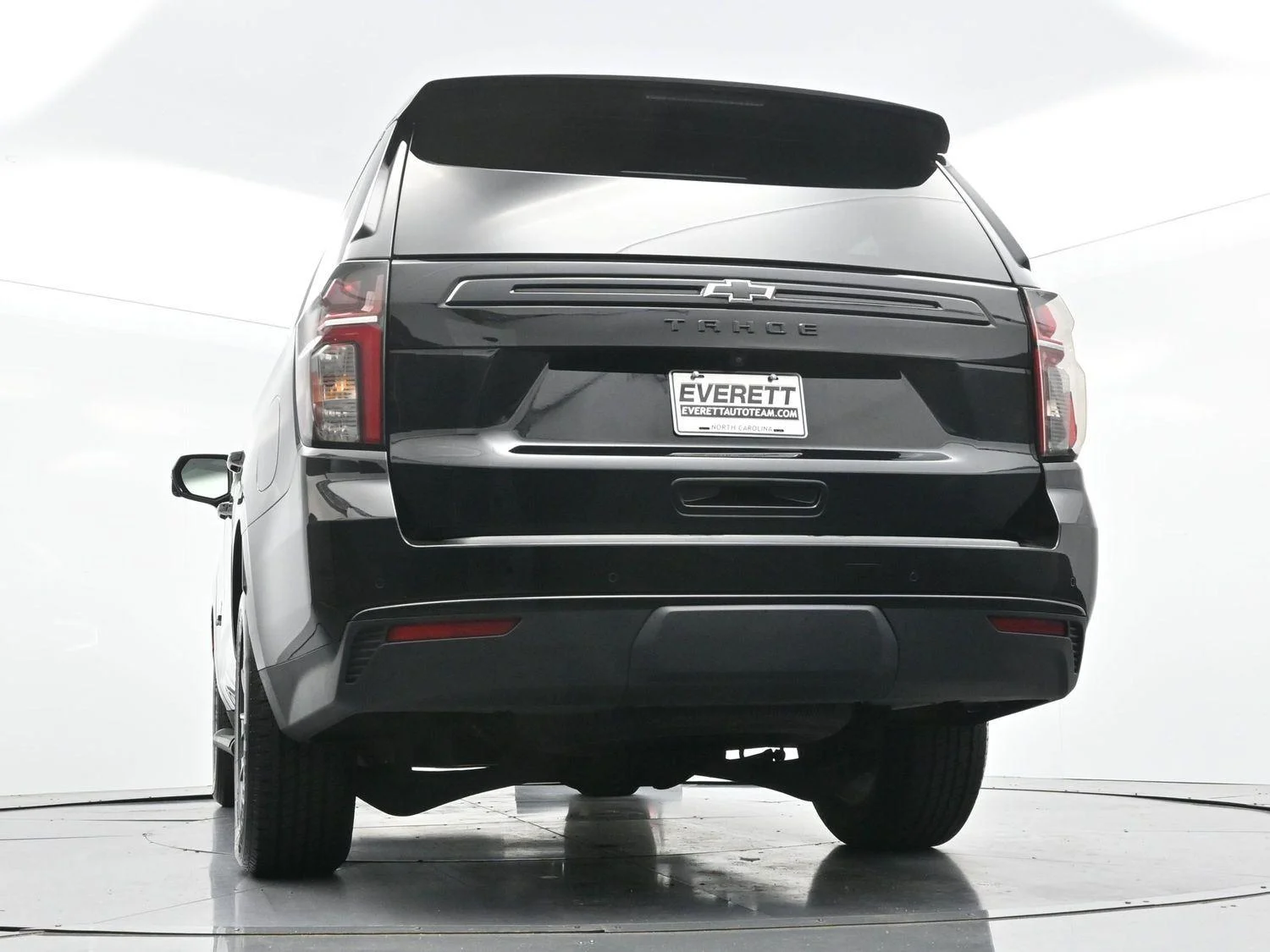 Used 2023 Black Chevrolet Z71 image 48