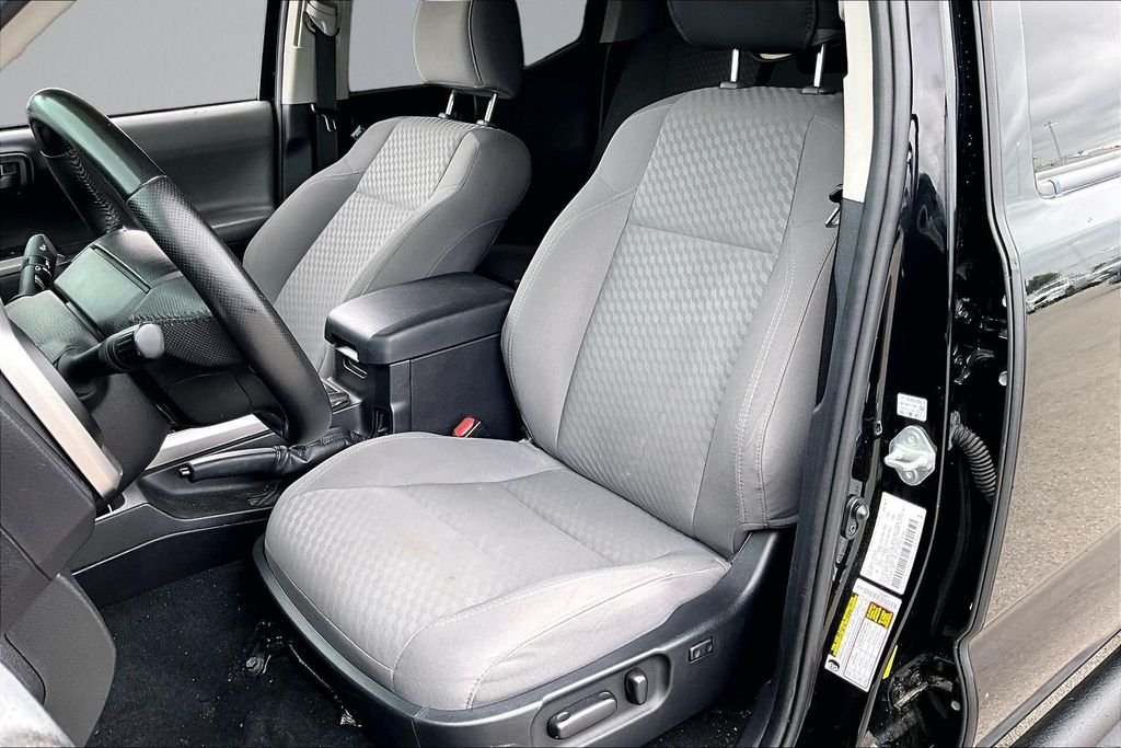 Used 2021 Black Toyota SR5 image 22