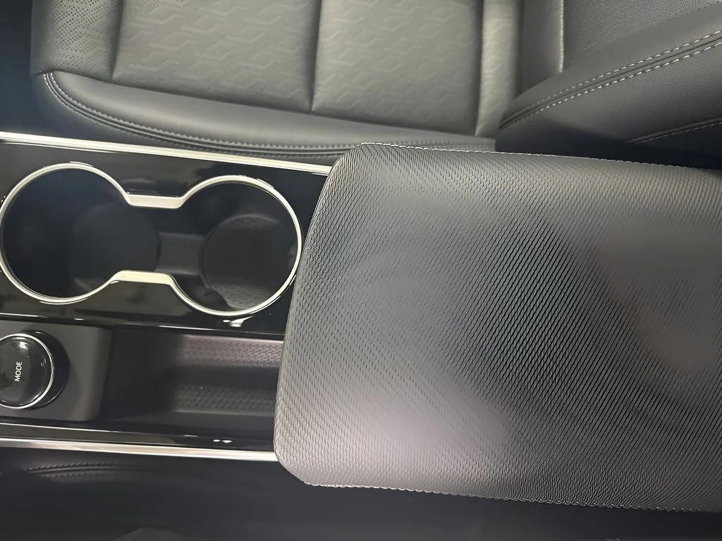 New 2027 Mosaic Black Metallic Chevrolet LT image 15