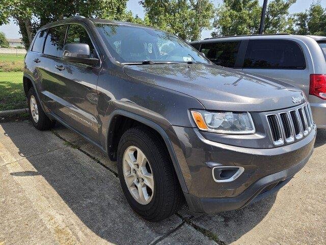 Used 2015 Granite Crystal Metallic Clearcoat JEEP LARE image 3
