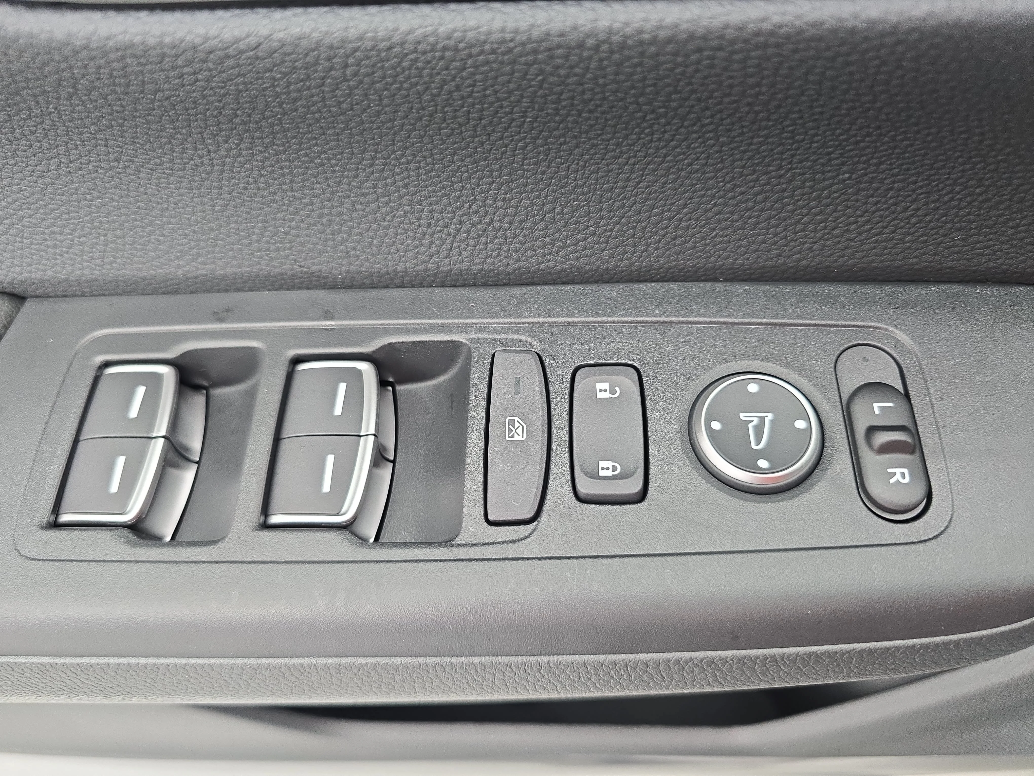 New 2026 Urban Gray Pearl Honda EX-L image 28