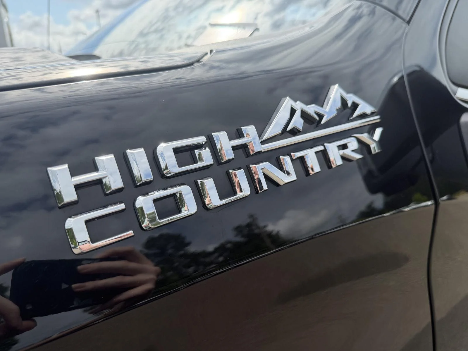 Used 2023 Black Chevrolet High Country image 25