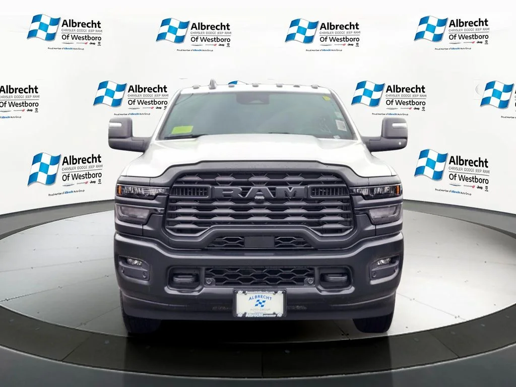 New 2026 Bright White Clear-Coat Exterior Paint RAM Tradesman image 8