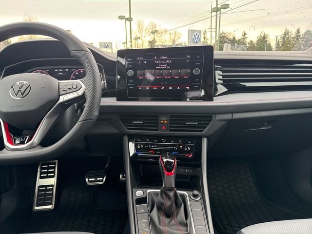 New 2026 Monument Gray w/Dp Blk Rf Volkswagen Autobahn image 20