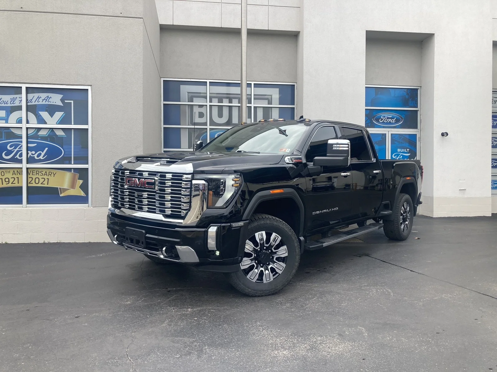2024 GMC Sierra Denali 4WD Crew Cab Standard Box SRW's photo