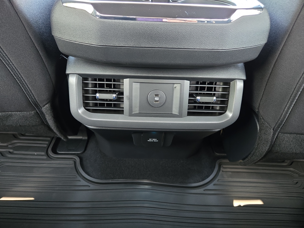 New 2026 Avalanche Ford XLT image 12