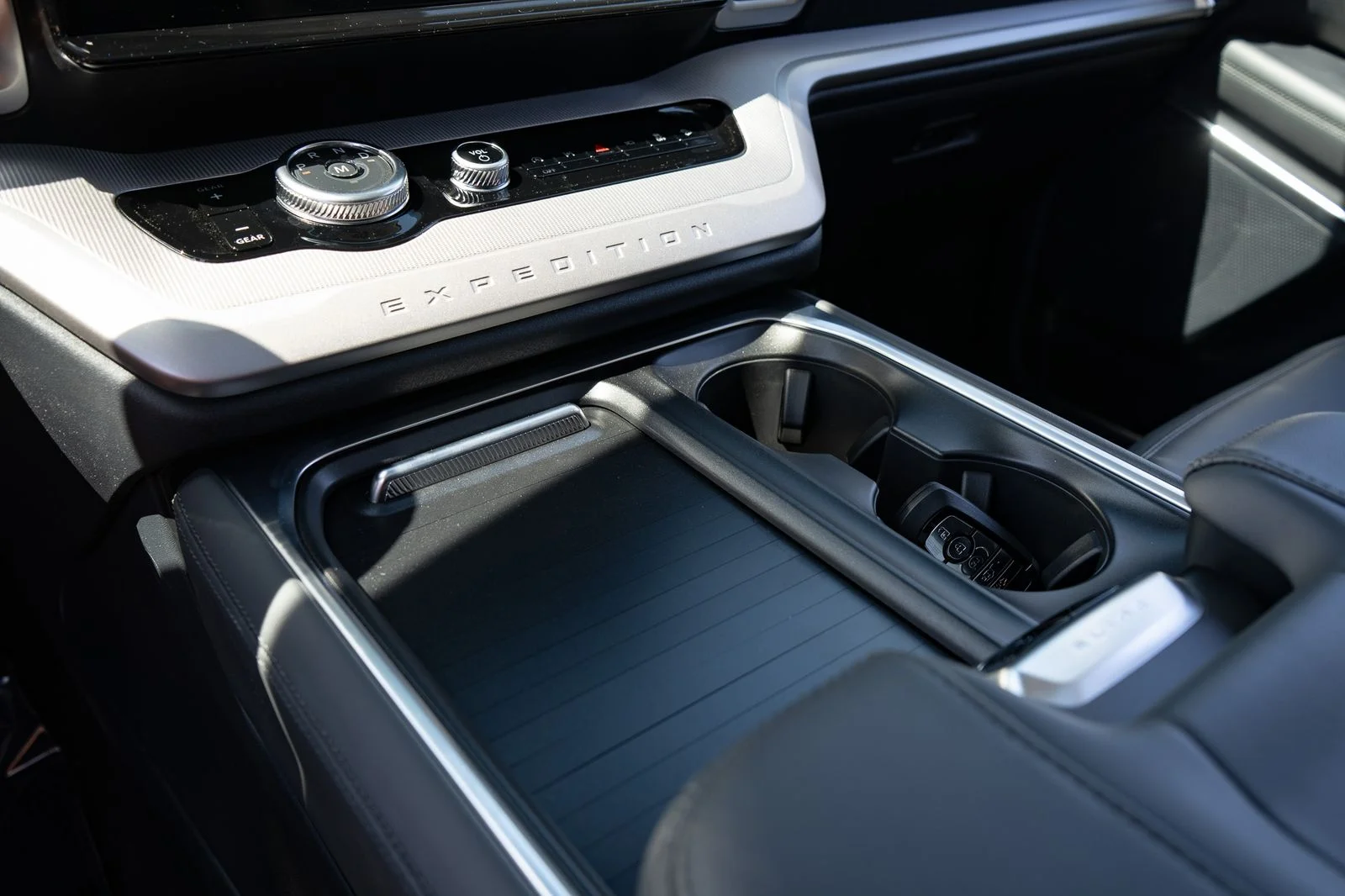 New 2026 Glacier Gray Metallic Tri-Coat Ford MAX Active image 28