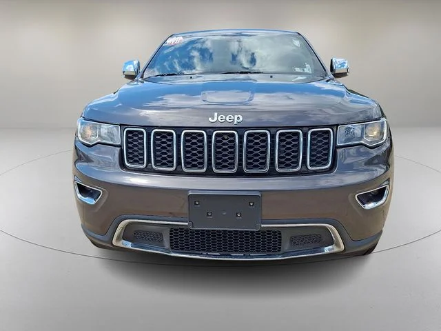 Used 2018 Gray Jeep Limited image 3