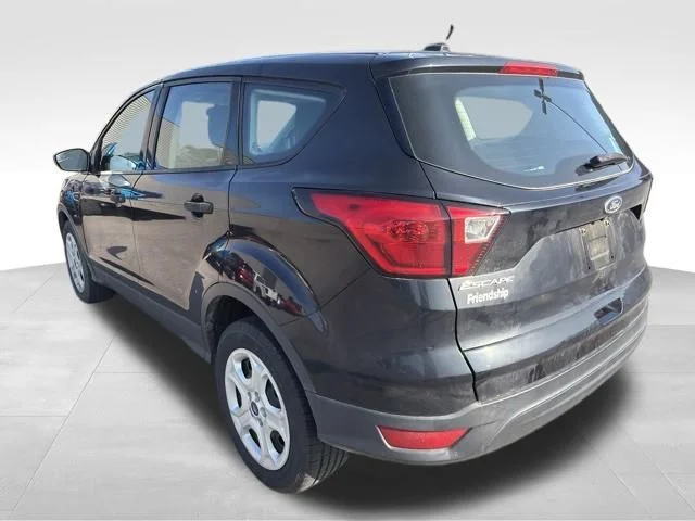 Used 2019 Black Ford S image 6