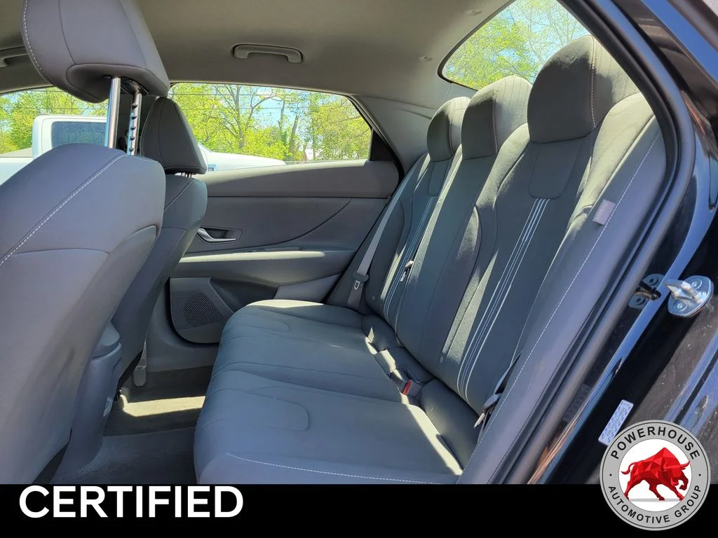 Used 2024 Black Hyundai SEL image 15