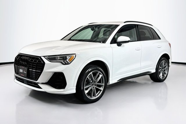2024 Audi Q3 S line Premium Plus