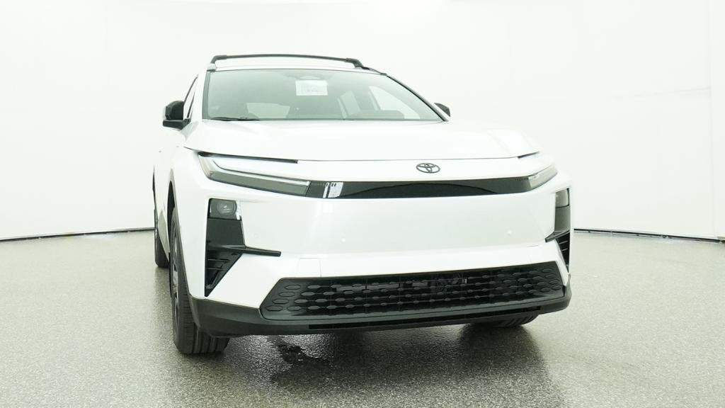 New 2026 Wind Chill Pearl Toyota SE image 46