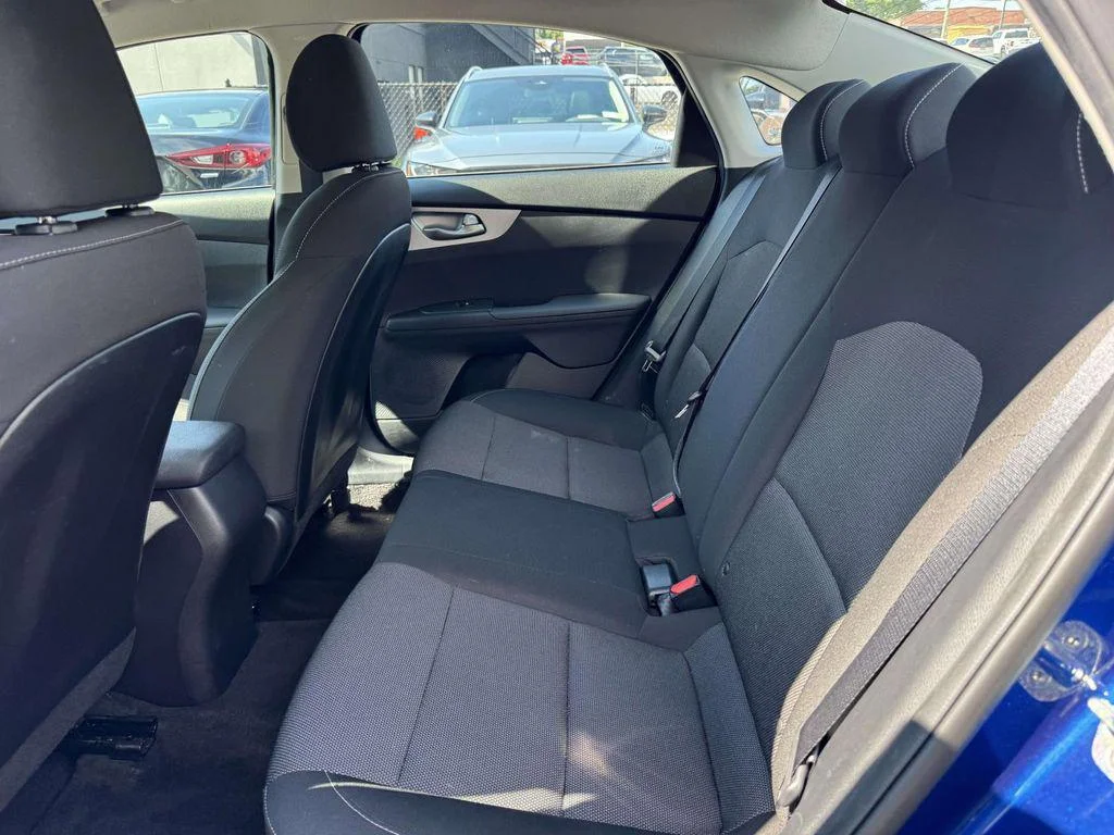 Used 2022 Deep Sea Blue Kia LXS image 14