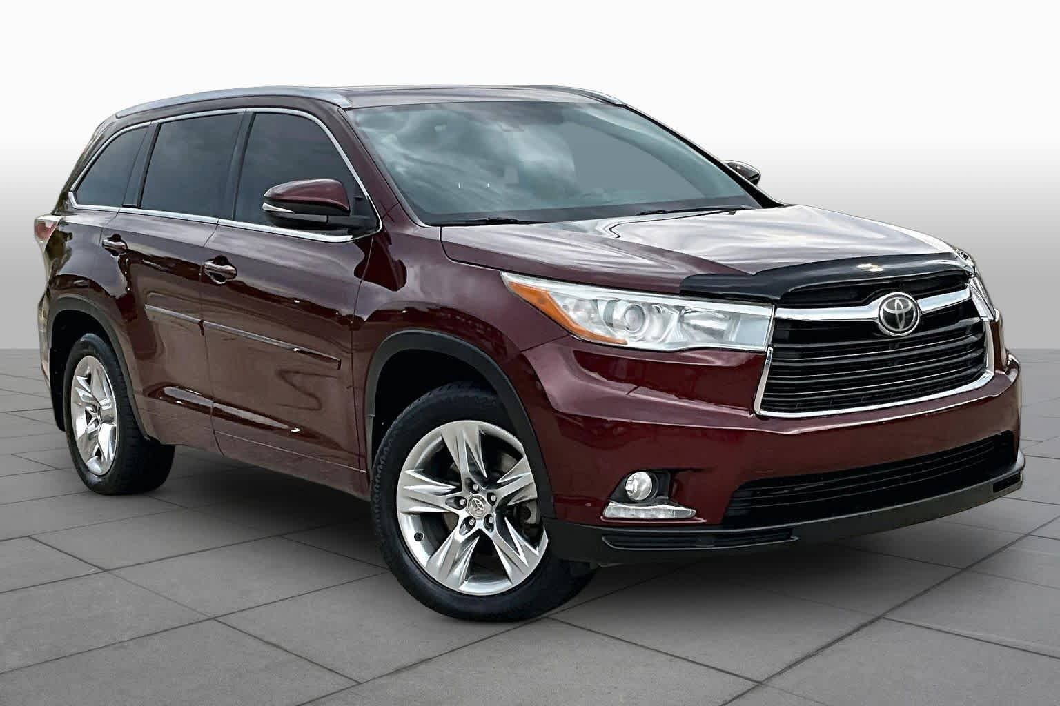 Used 2015 Ooh La La Rouge Mica Toyota Limited Platinum image 3