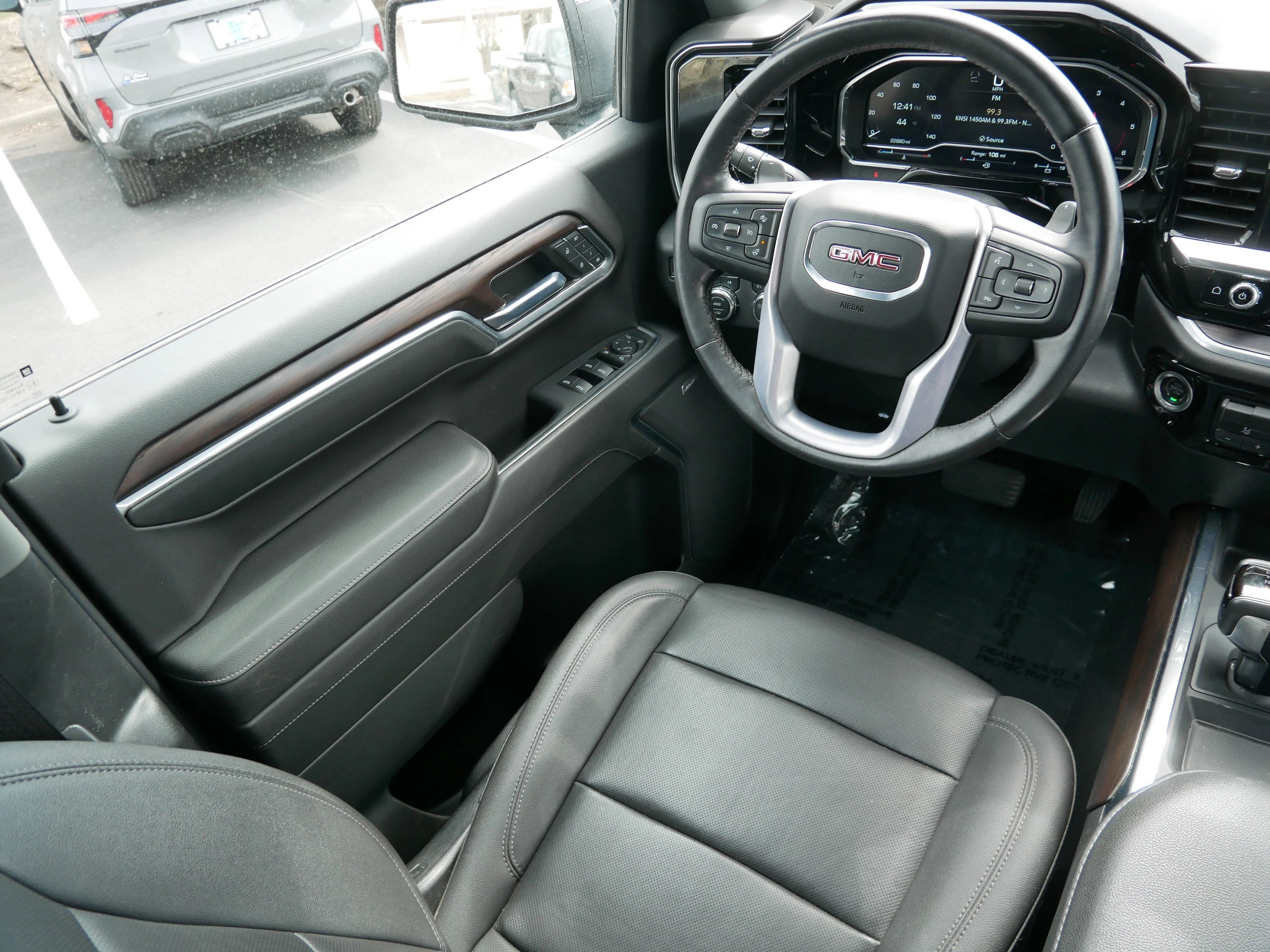 2022 GMC Sierra 1500 SLT - Photo 9