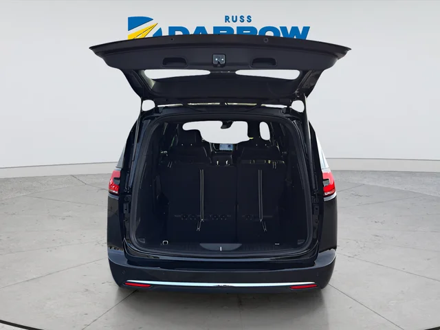 2026 Chrysler Pacifica Select - Photo 24