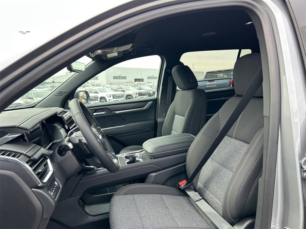 2026 GMC ACADIA - Image 14