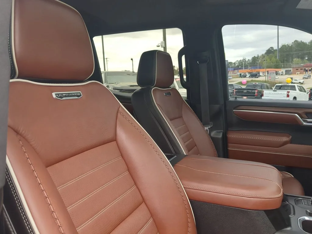 Used 2023 Onyx Black GMC Denali Ultimate image 29