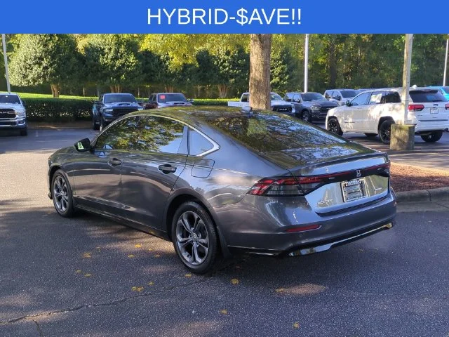 Used 2024 Black Honda EX-L image 3