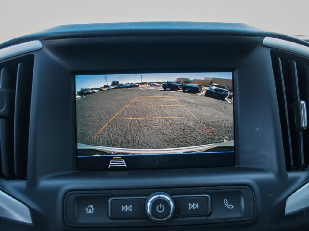 Used 2020 Quicksilver Metallic GMC SLE image 23