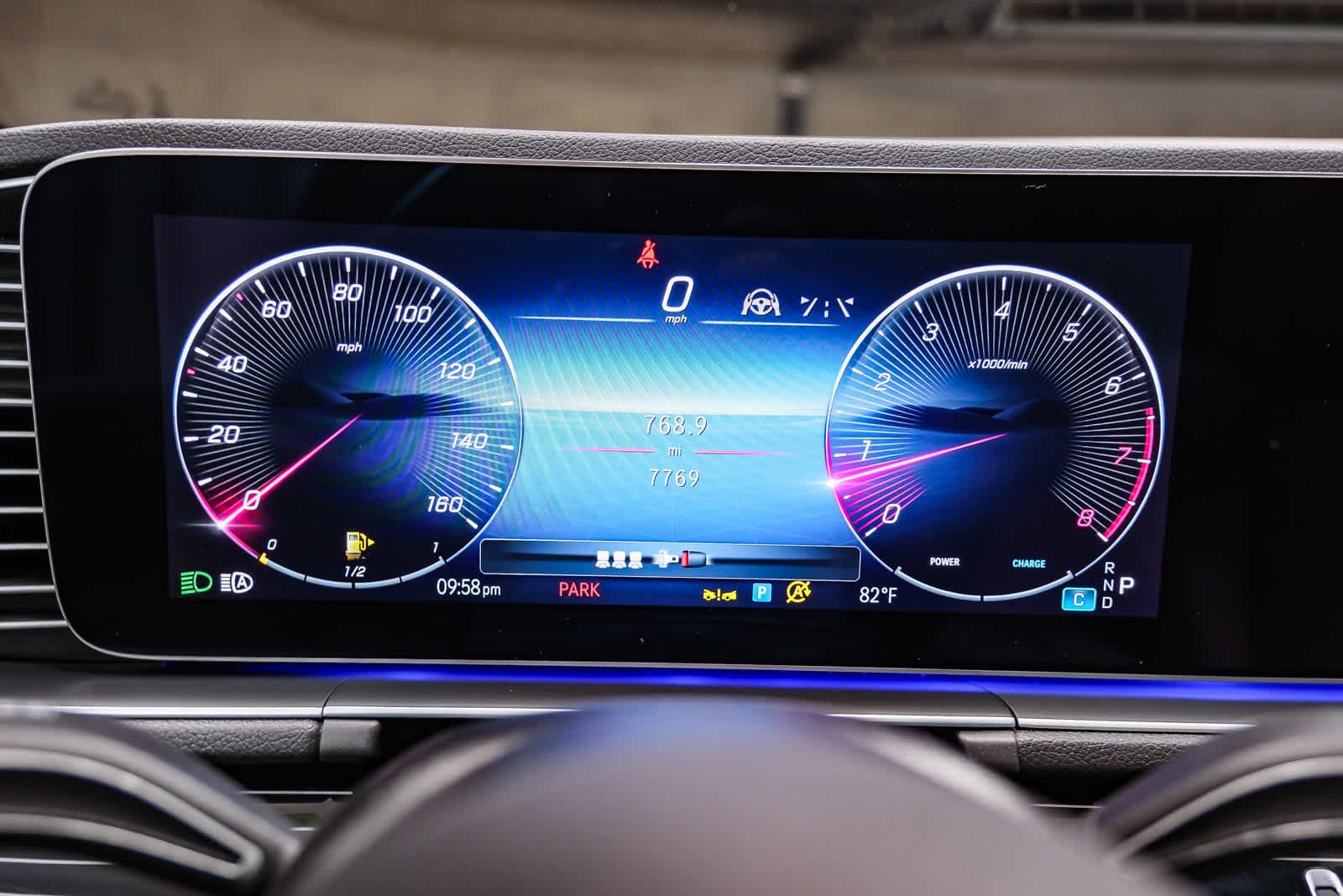 Used 2026 Twilight Blue Metallic Mercedes-Benz GLE 450 image 31