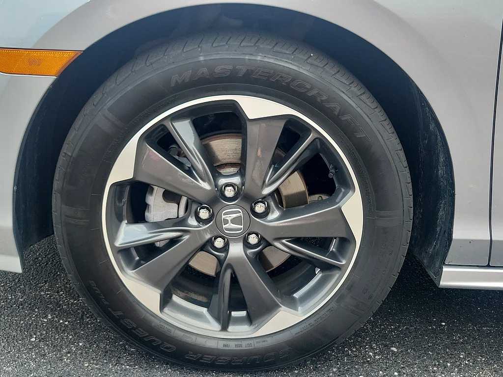 Certified Used 2024 Lunar Silver Metallic Honda Elite image 6