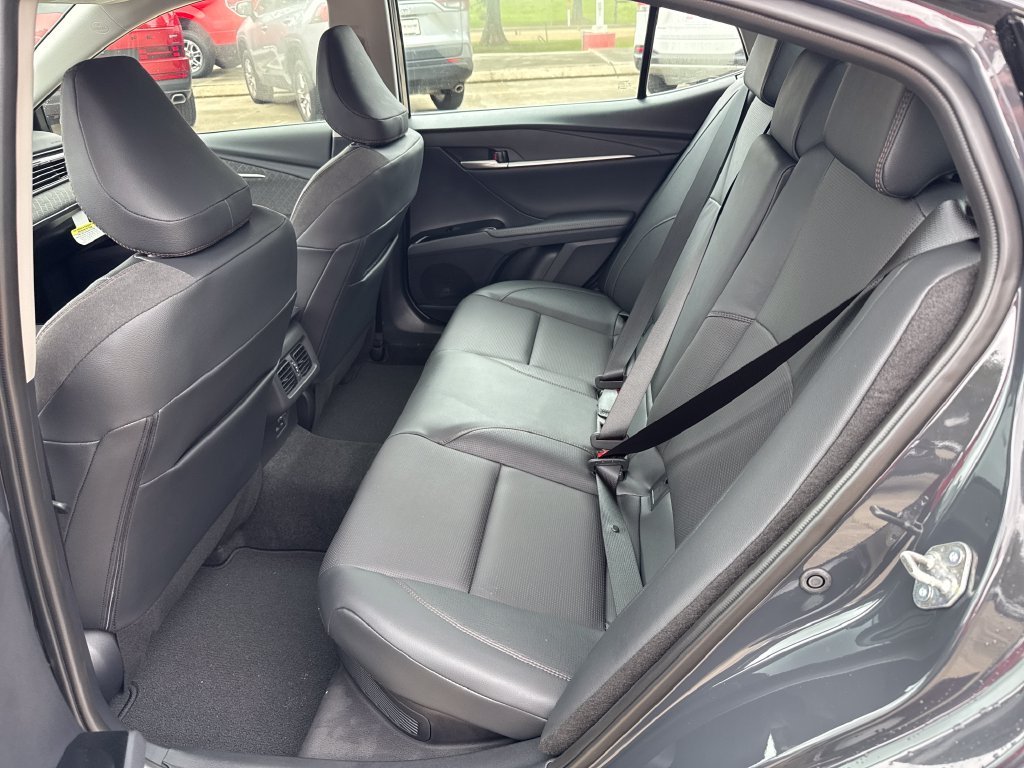 Used 2026  Toyota XLE image 24